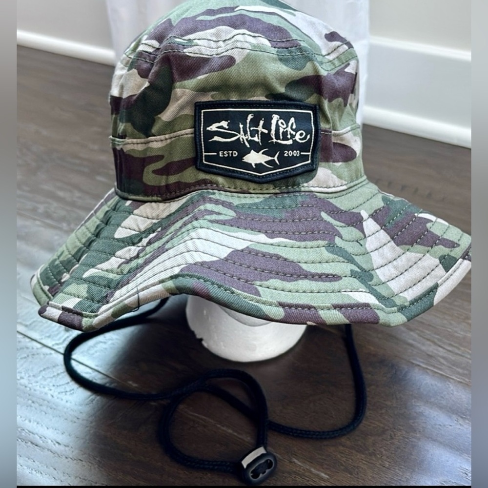 Salt Life Bravo Boonie Bucket camo hat,adjustable headband/chin strap,Packable